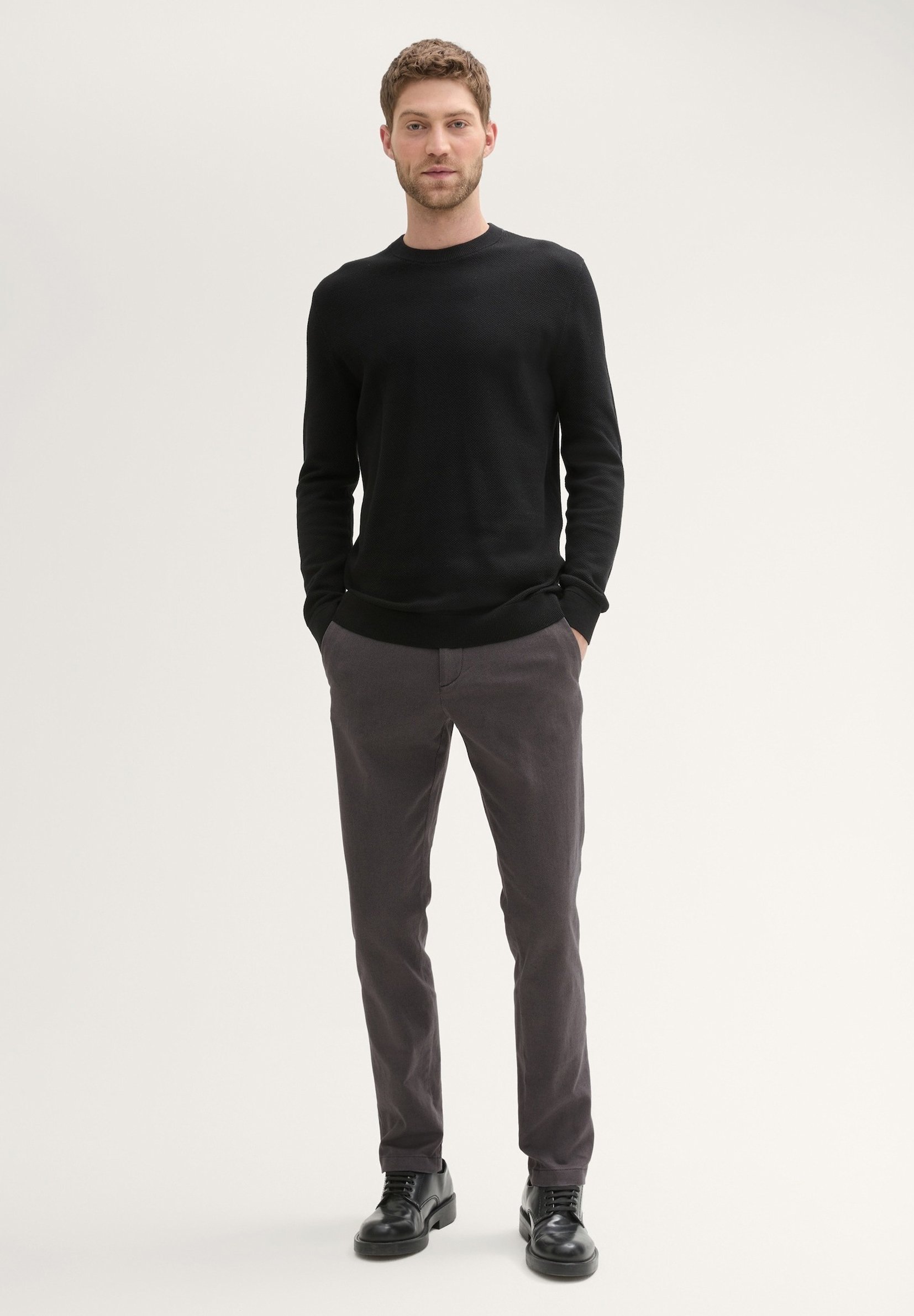TOM TAILOR TRAVELER - Pantalon - gris et noir à motif zigzag