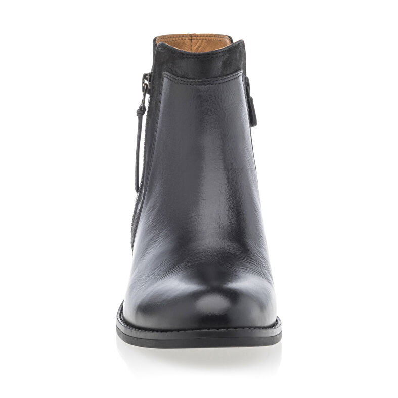Schwarze Damenstiefel / Stiefeletten