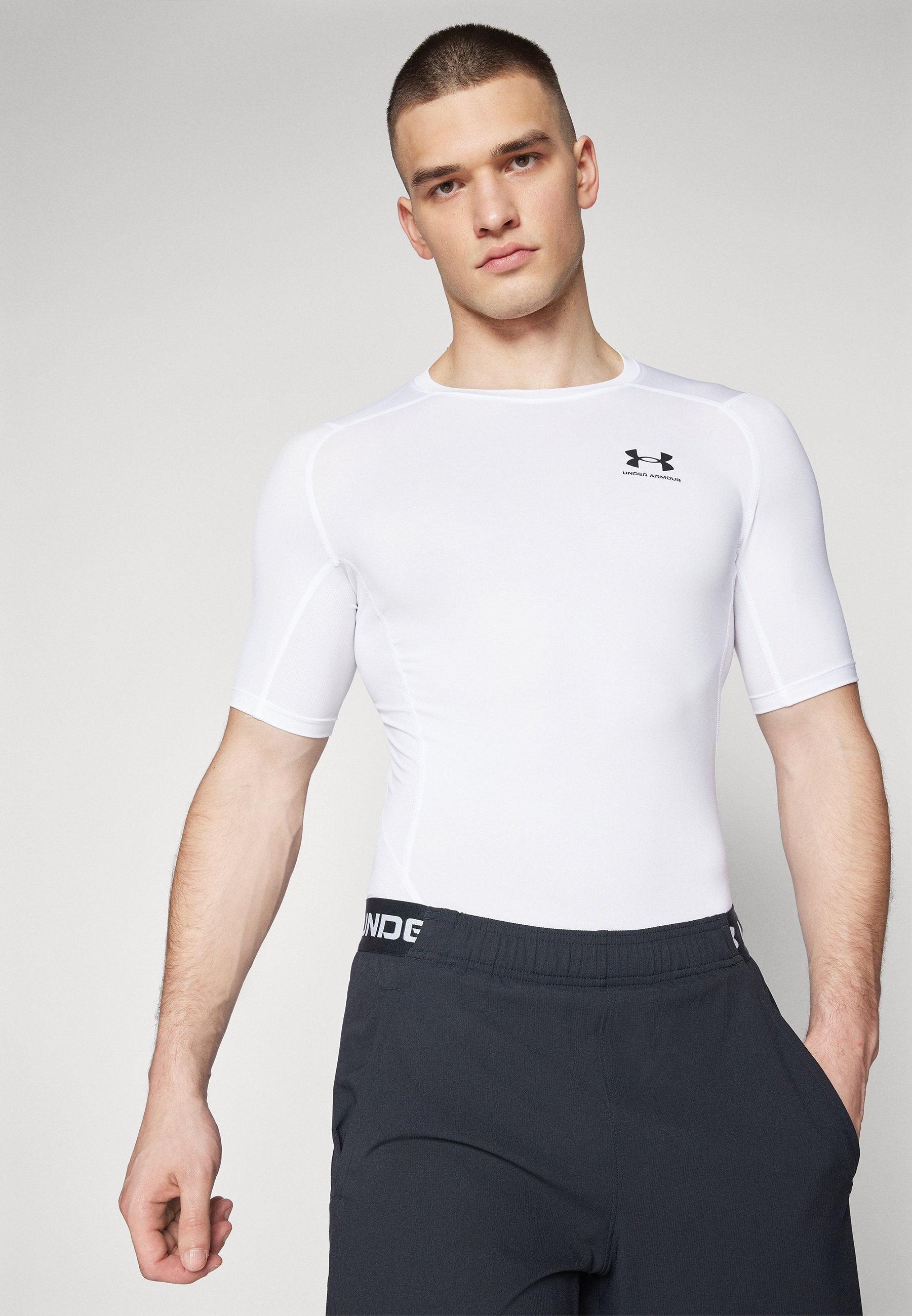Under Armour HEATGEAR - Spordi T-särk - valge/must