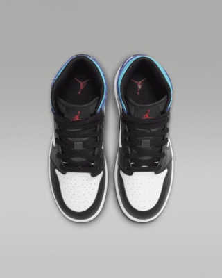 Air Jordan 1 Mid Older Kids' Shoes
