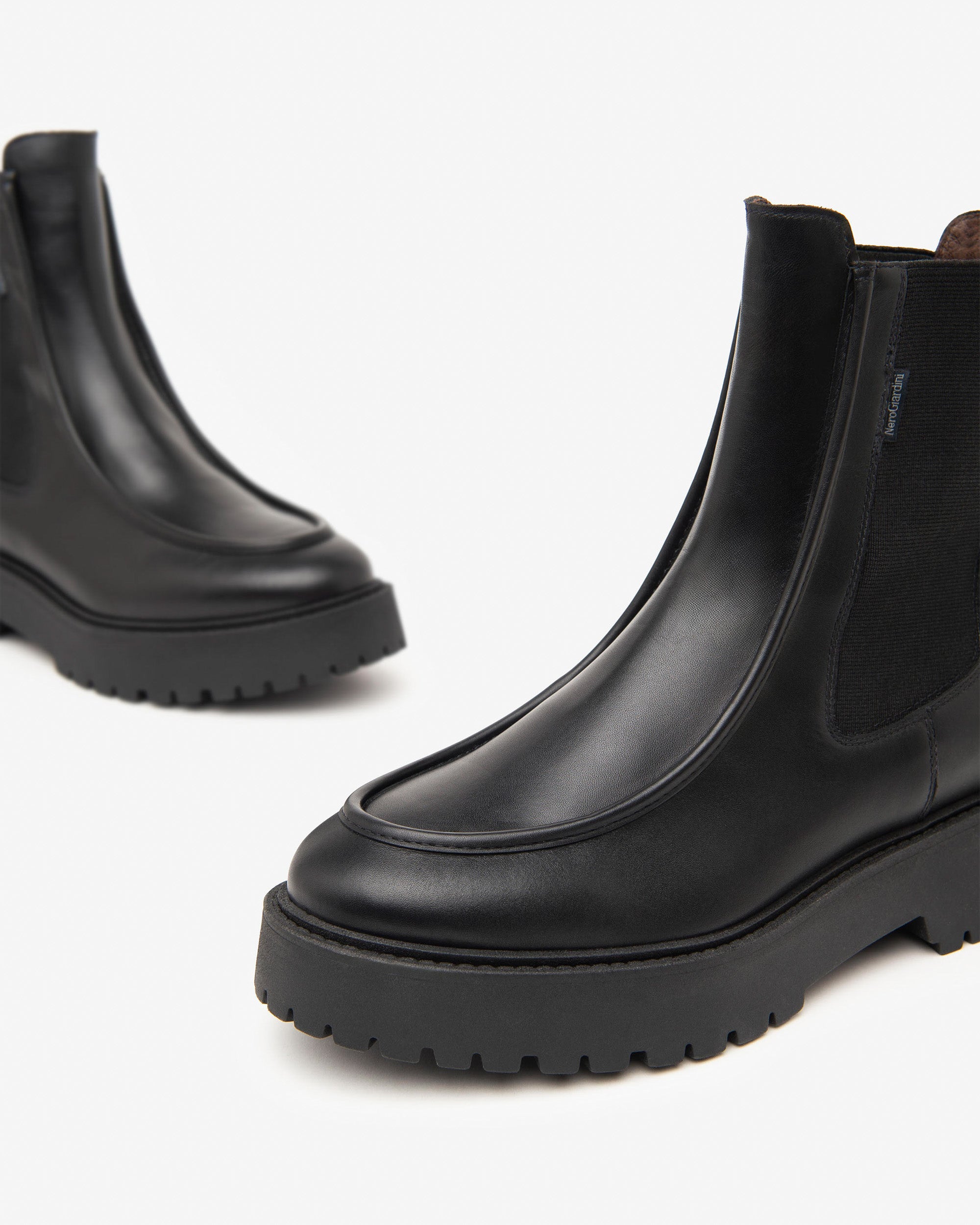  Chelsea-Boots aus Leder für Damen