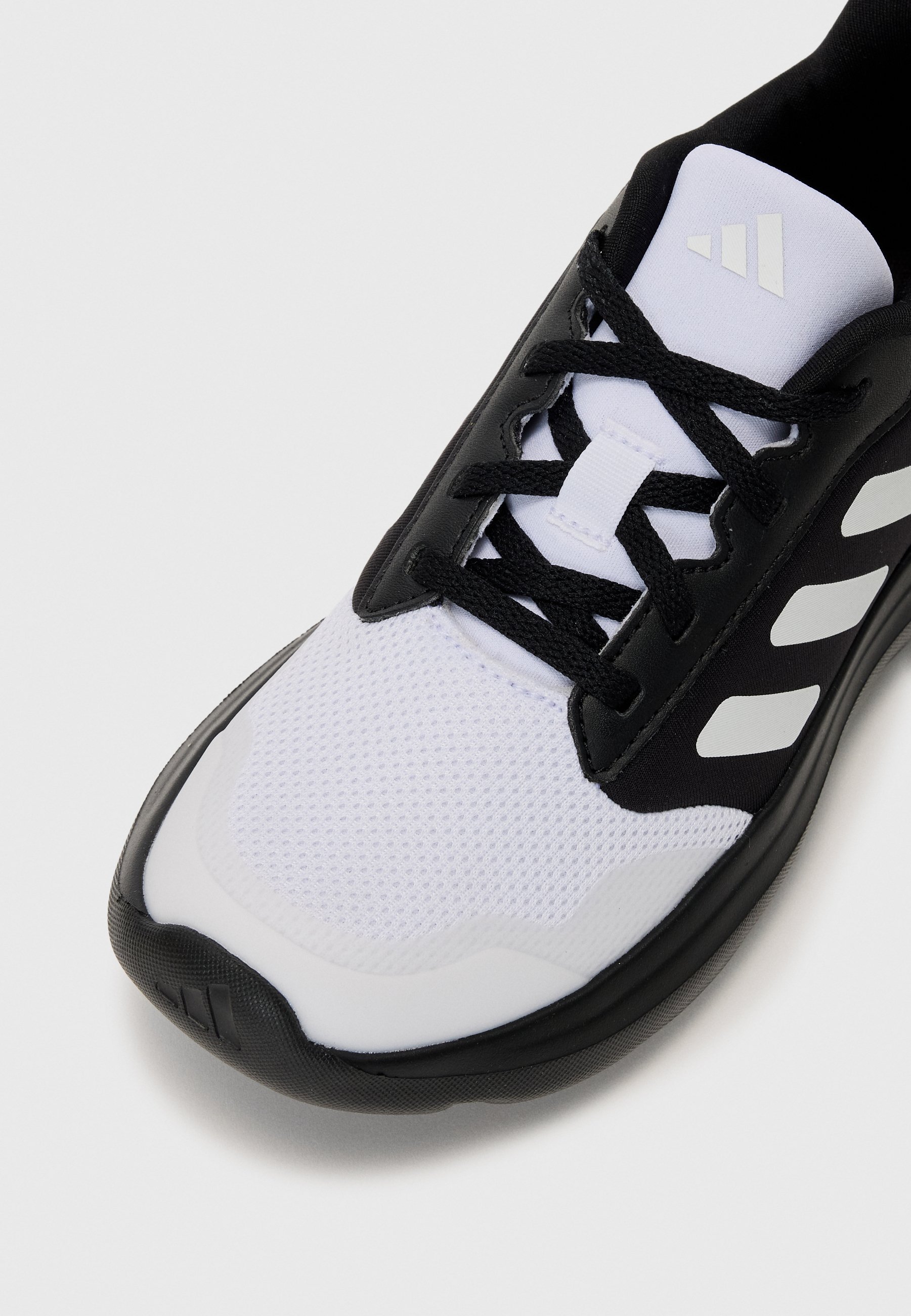 adidas Performance TENSAUR - Hardloopschoenen voor op de weg - kernzwart/wit