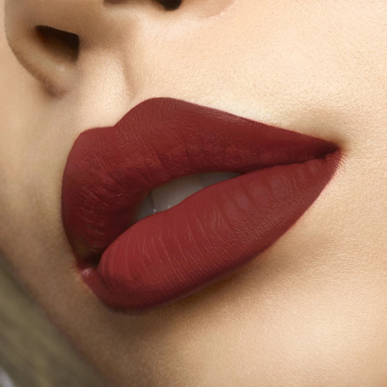 Labbra Rouge Pur Couture The Slim - Rossetto mat, Rossetto