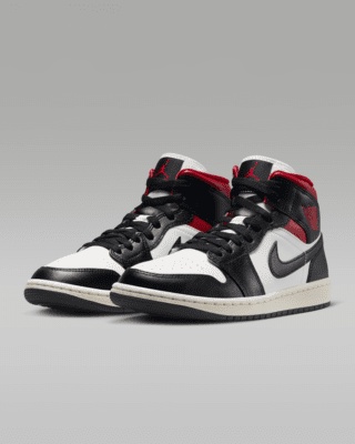 Air Jordan 1 Mid Women's Shoes