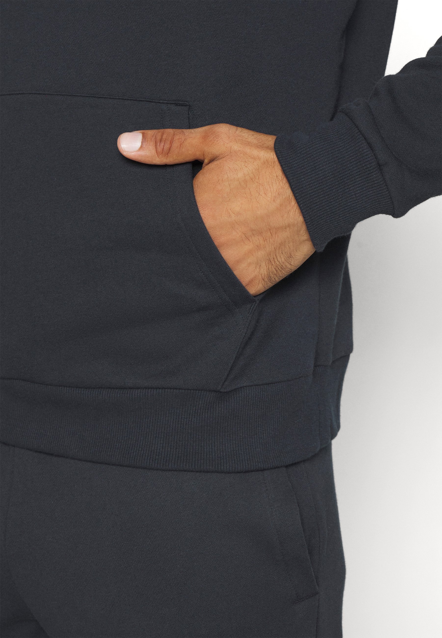 Under Armour RIVAL FLEECE - Moletom com capuz - preto