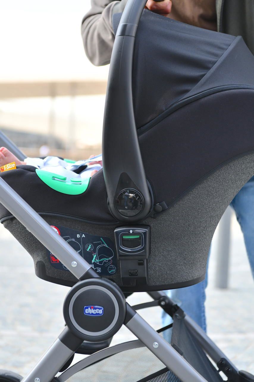 Kiros Evo i-Size Fast-In (40-78 cms)