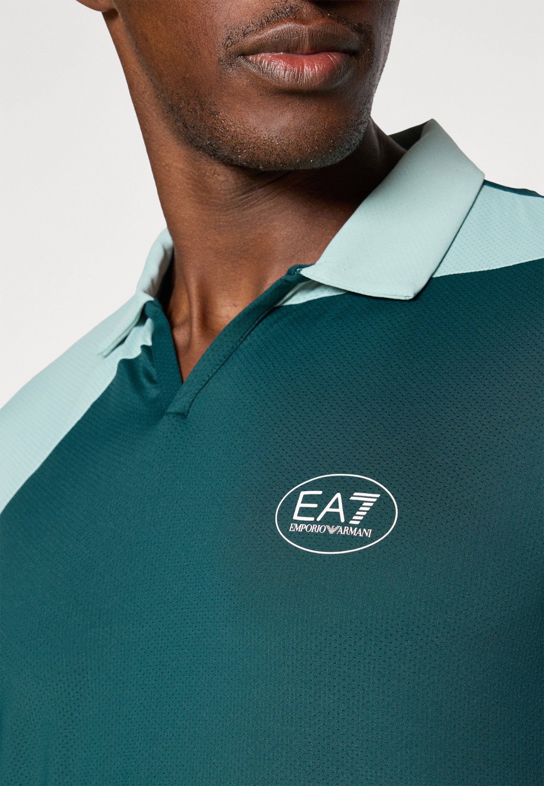 EA7 Emporio Armani TENNIS PRO COLORBLOCK - Koszulka polo - ponderosa pine