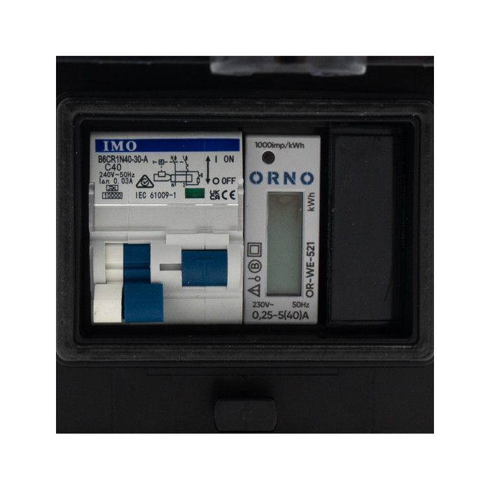 Borne de recharge avec prise Europe 32A complète avec protections et compteur