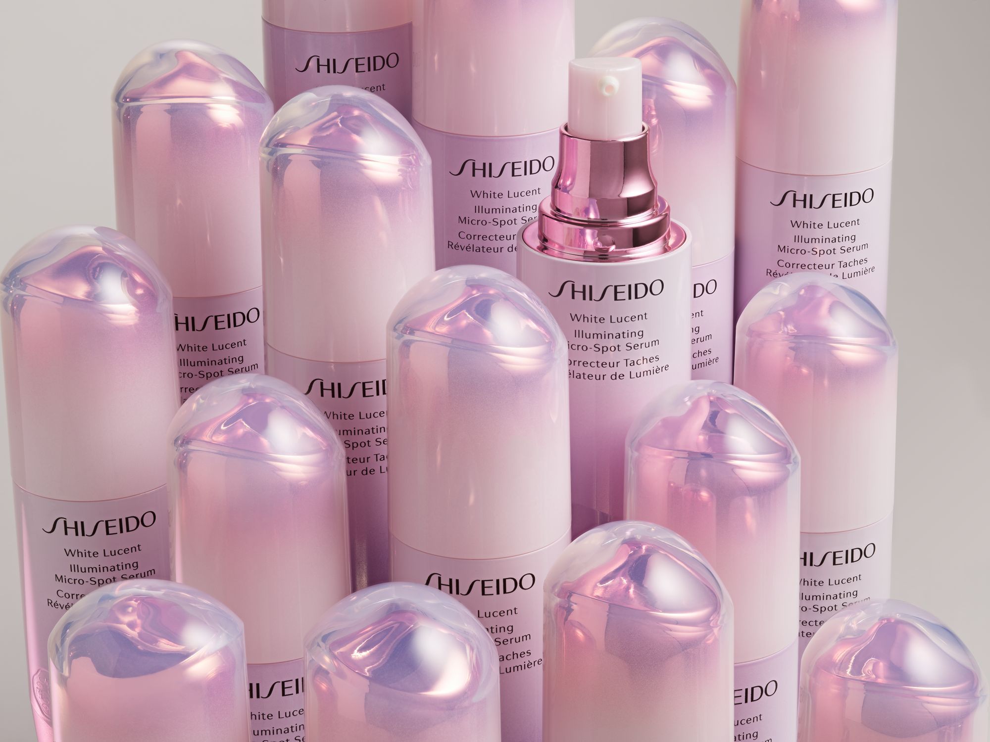 „White Lucent“ spindesio suteikiantis mikrodėmių serumas Prabangus drėkinimas ir maitinimas