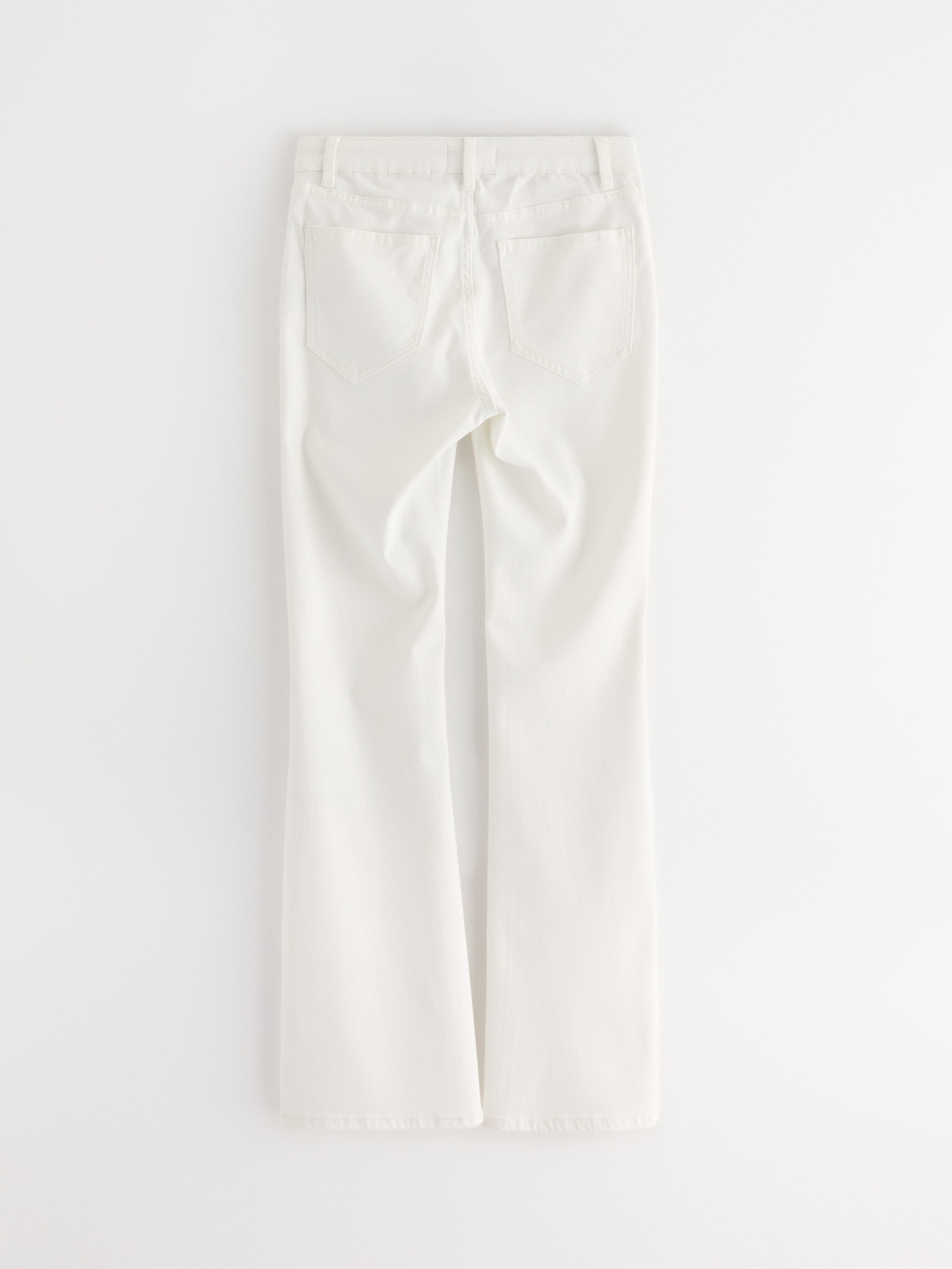 Pantalones vaqueros acampanados FREJA blancos
