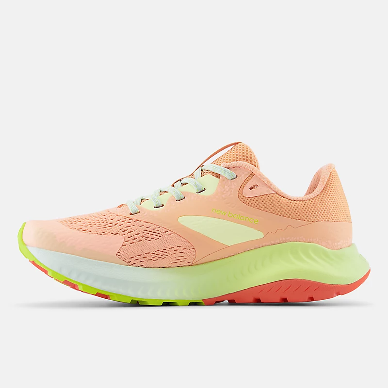 Pantofi DynaSoft Nitrel V5 pentru femei - Guava Ice cu o culoare Piersică tulbure și o notă de lumină naturală