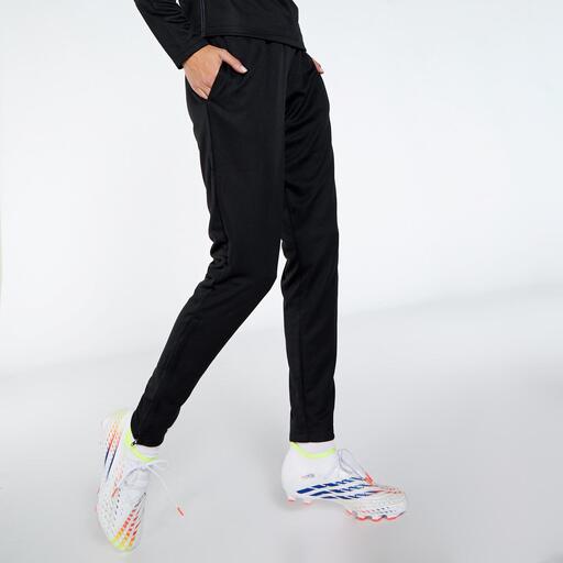  adidas bejárat 22