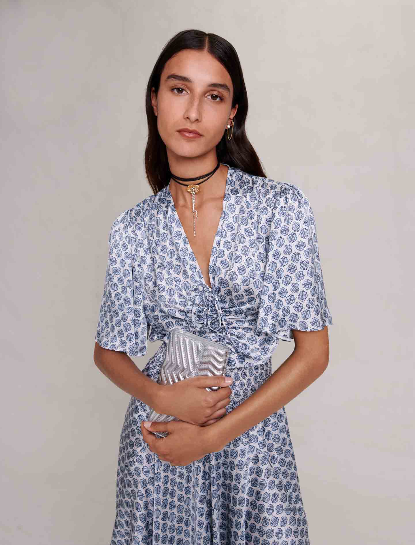 Rochie lunga asimetrica din satin - Monogramme Clover écru/bleu