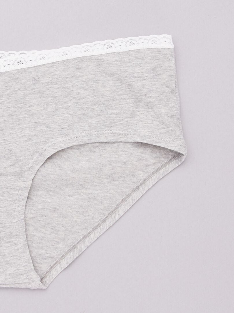 Conjunto de 3 calcinhas de maternidade - brancas