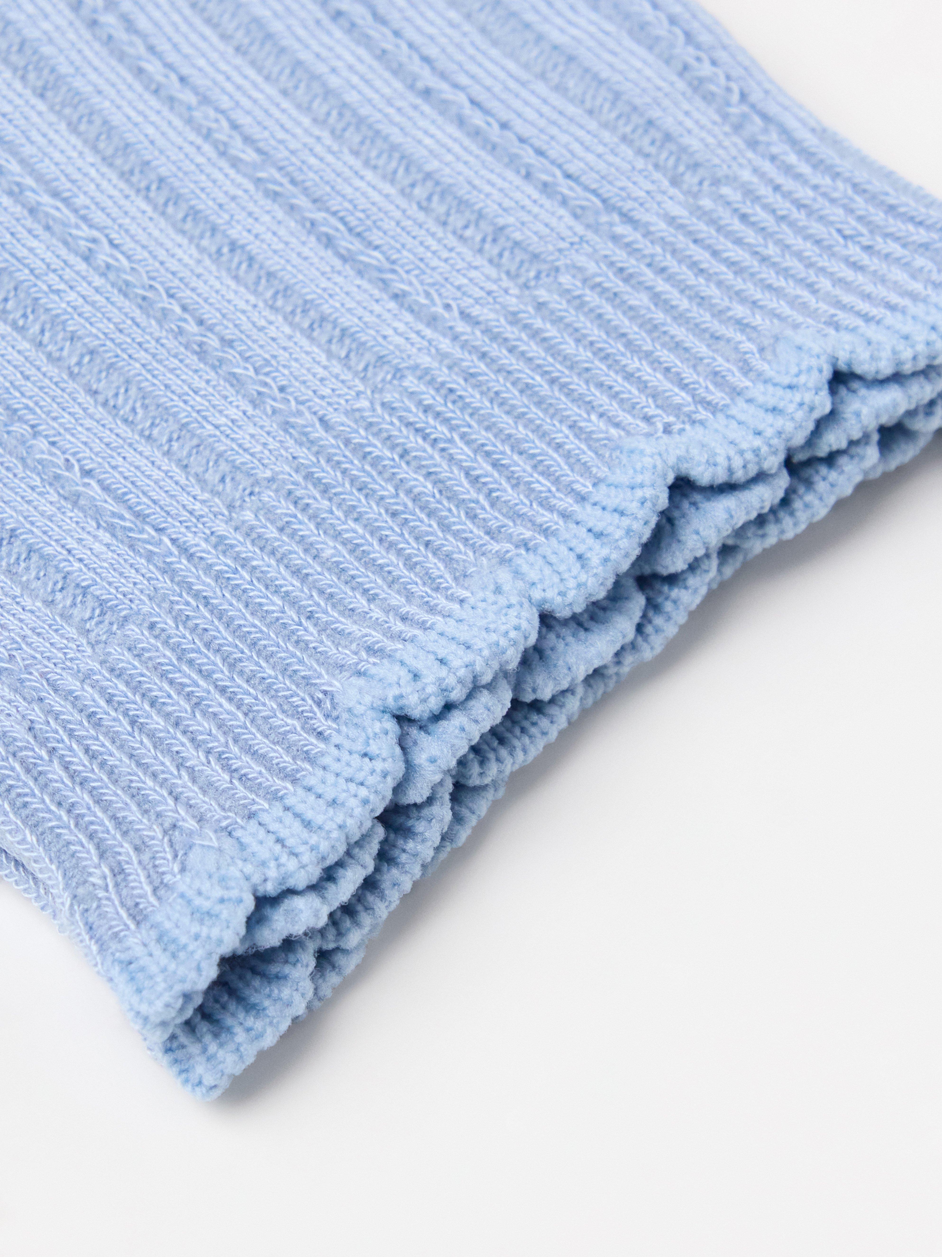 Chaussettes hautes bleu clair