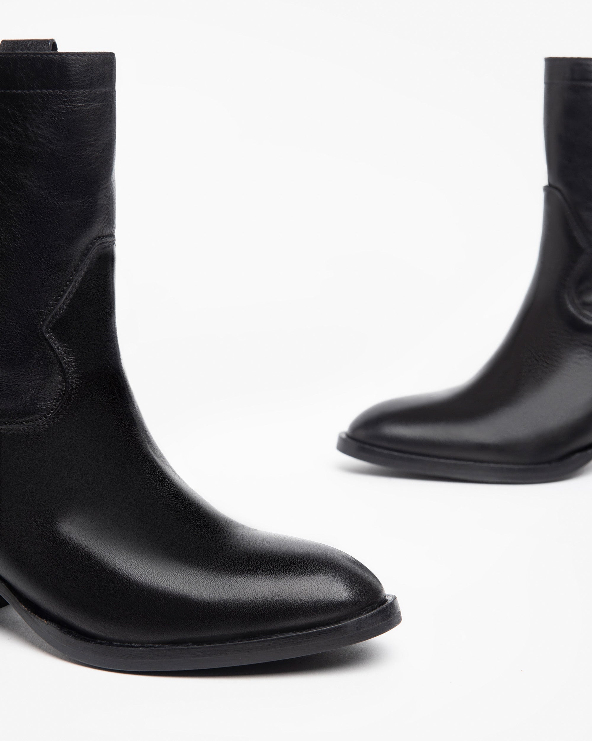  Damen-Ankle-Boots aus Leder