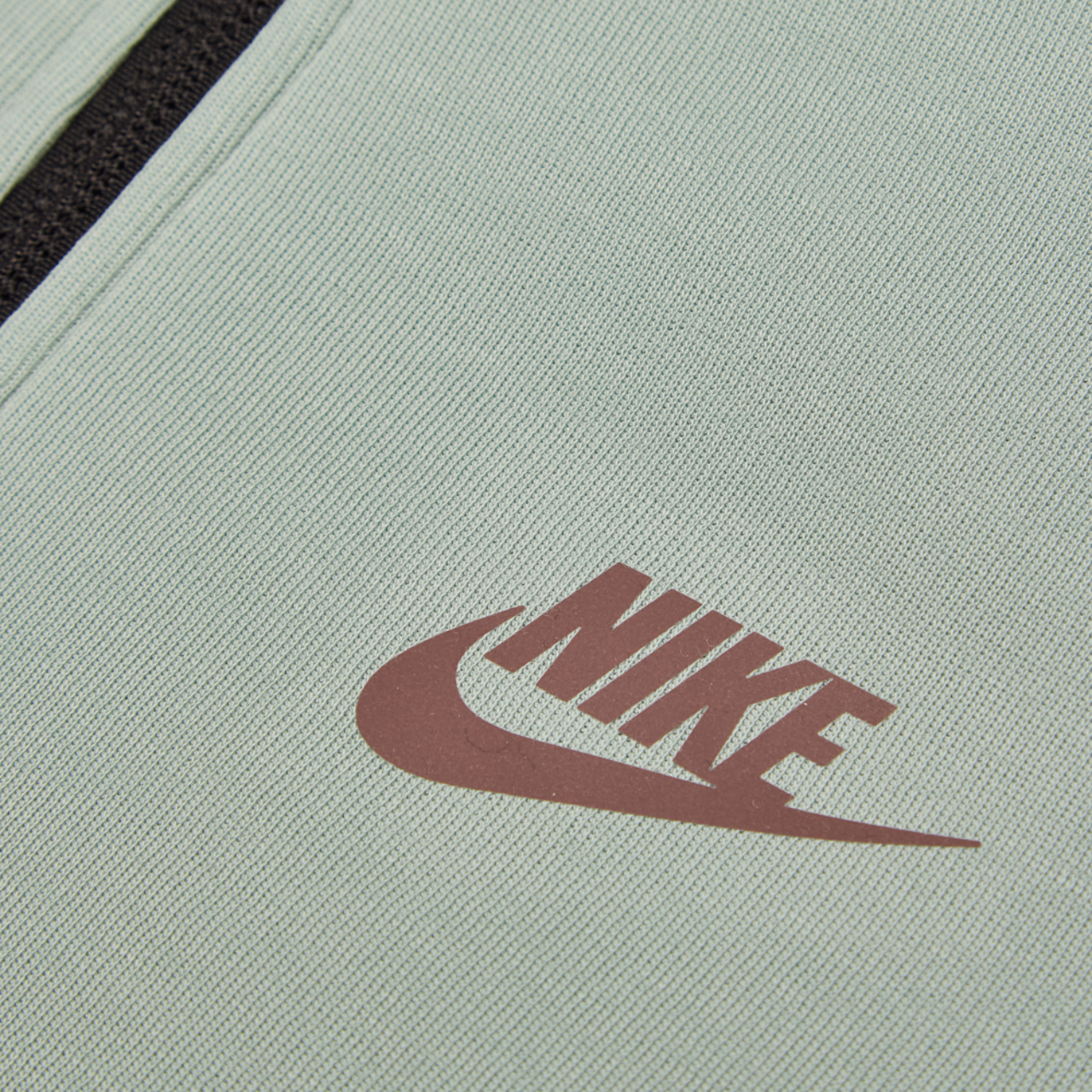 Nike Tech Colorblock