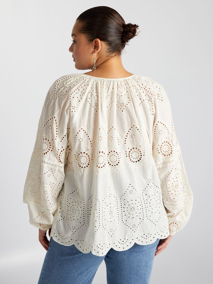 Blouse met wijde pijpen en Engelse borduursteek - WIT