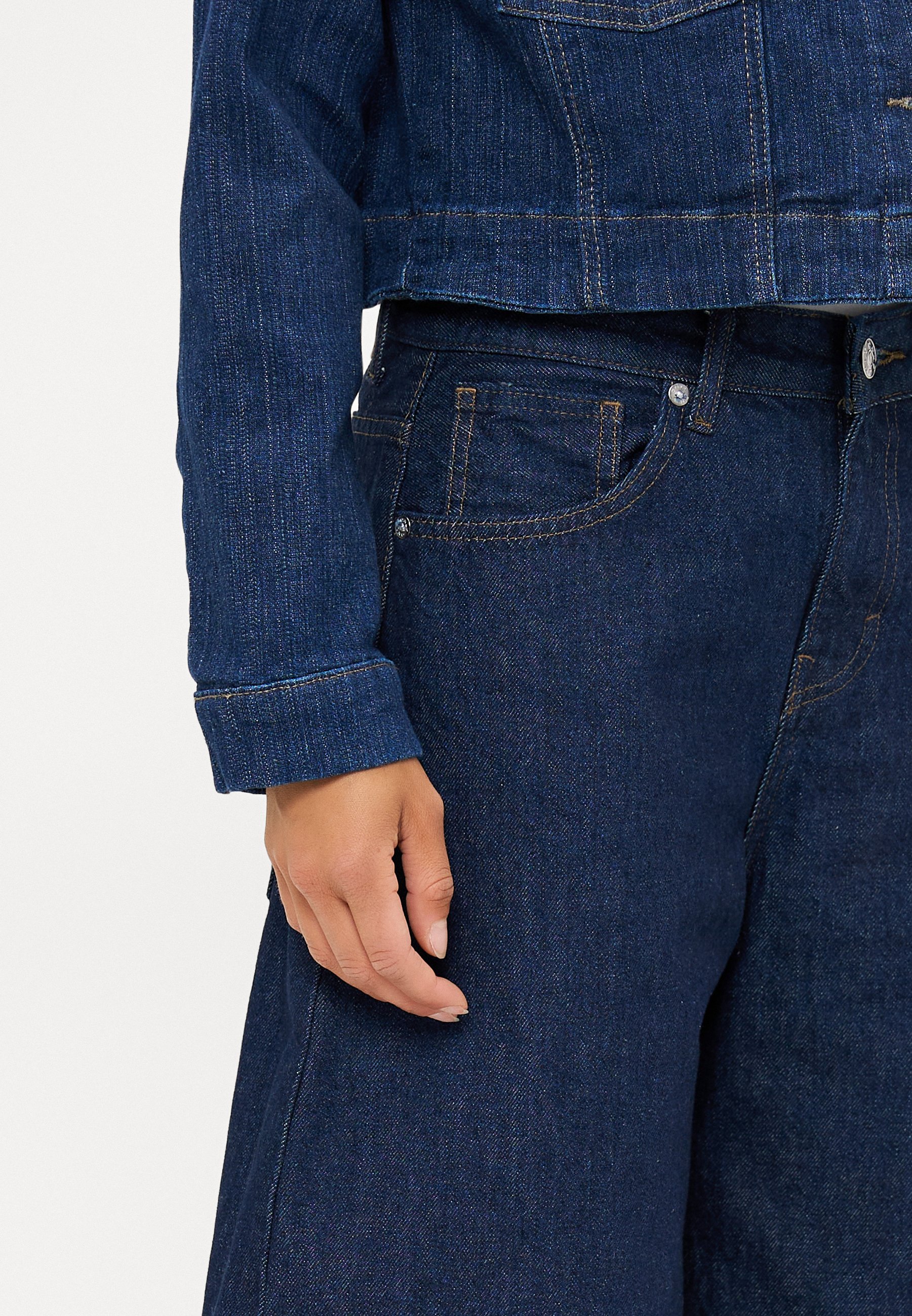 ONLY Petite ONLTAYLOR RINSE BARREL - Relaxed fit jeans - donkerblauwe denim