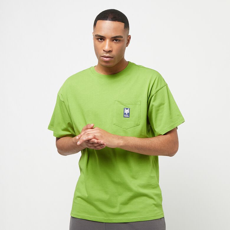 T-Shirt mit Initialentasche