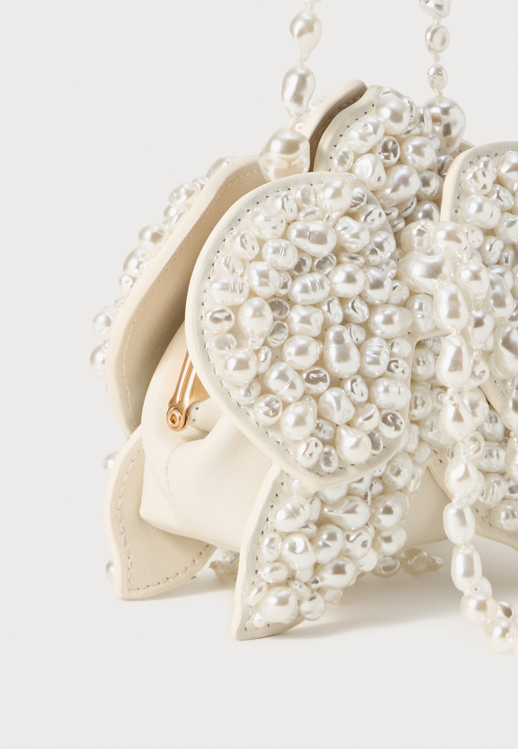 Cult Gaia GIULA WRISTLET - Handtasche - Perle