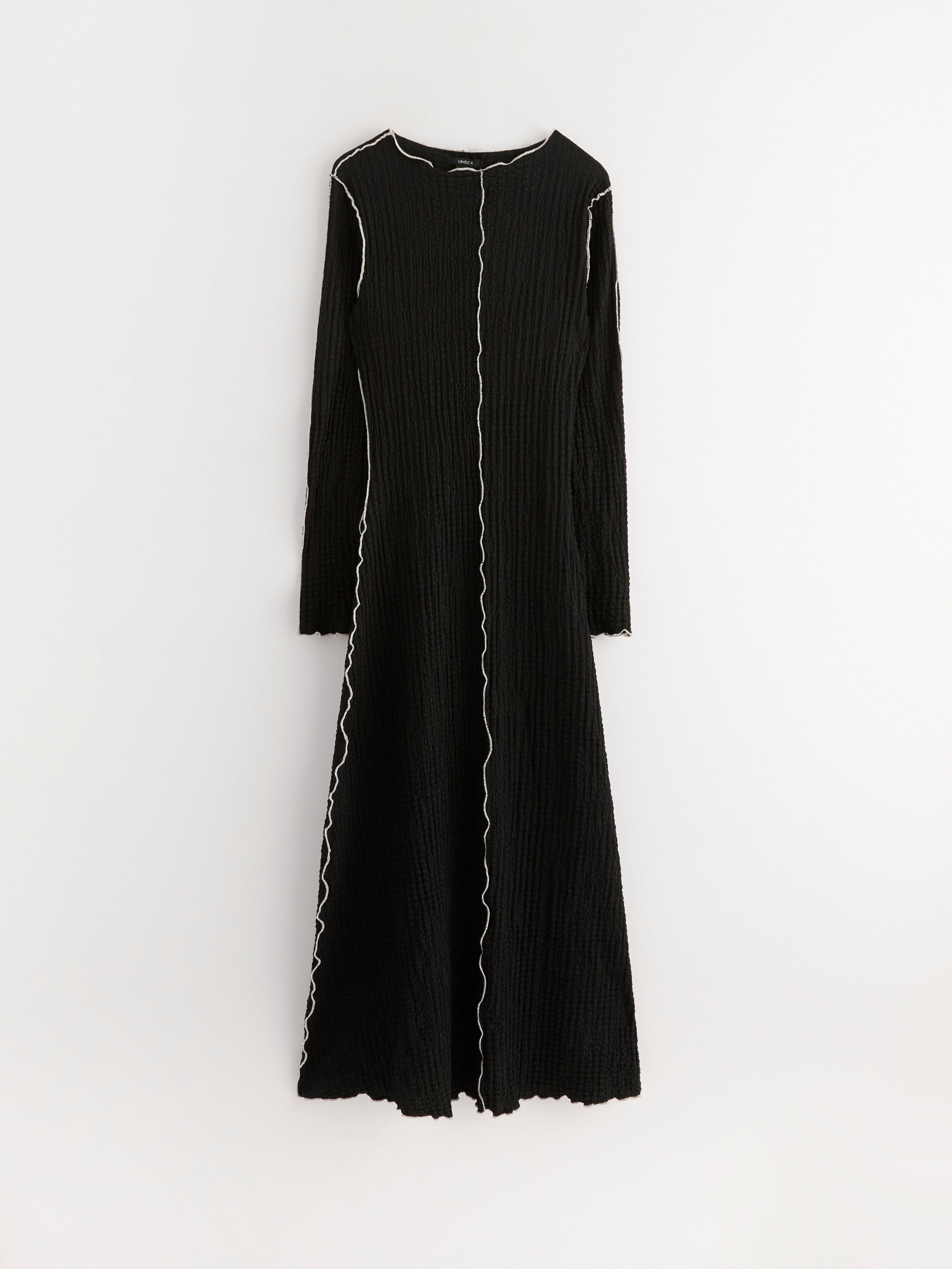 Vestido largo de manga larga negro