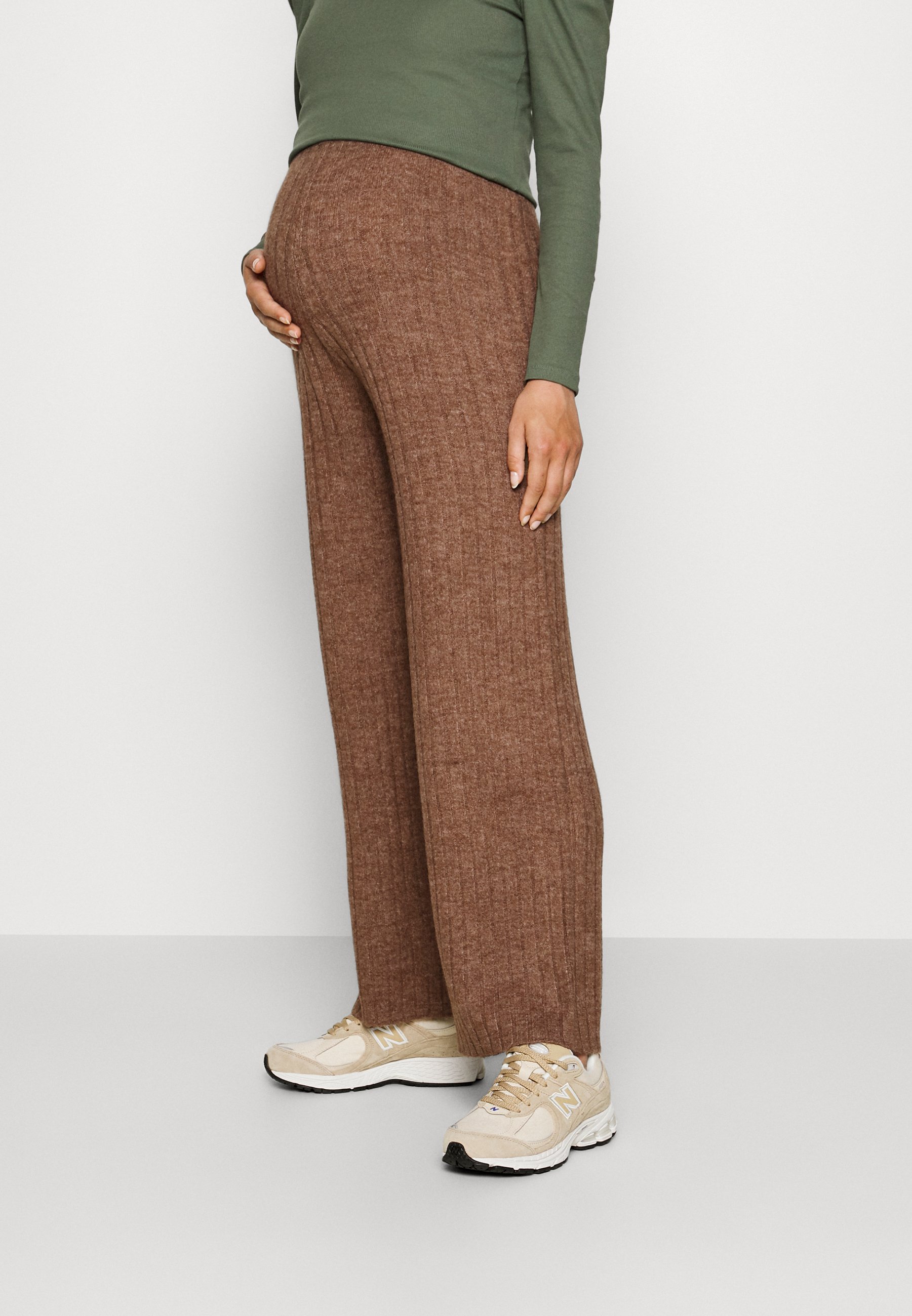 Vero Moda Maternity VMMLULU LEFILE LOOSE PANT - Broek - aztec