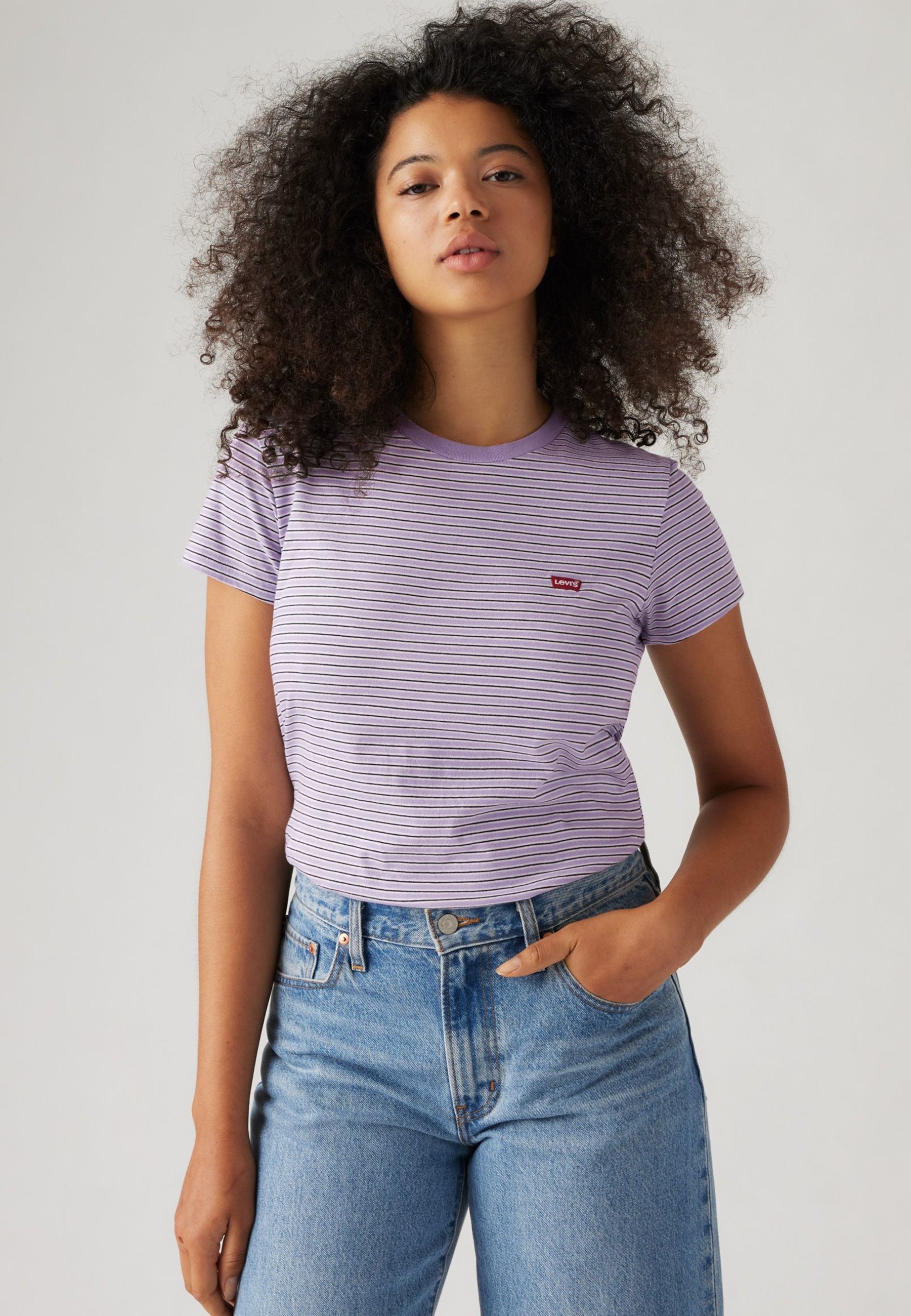 Levi's® LE T-SHIRT PARFAIT - T-shirt basique - lilas précieux