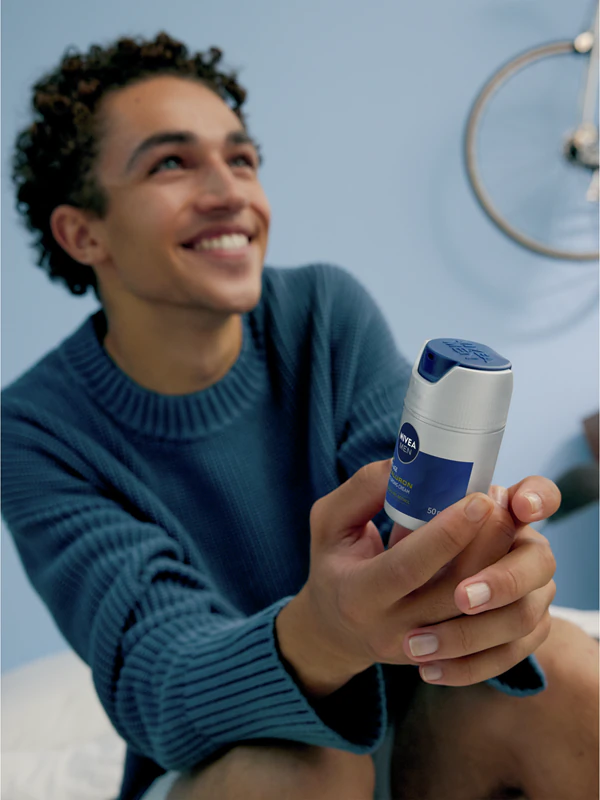 NIVEA MEN Hyaluron kosteuttava ryppyjä ehkäisevä voide