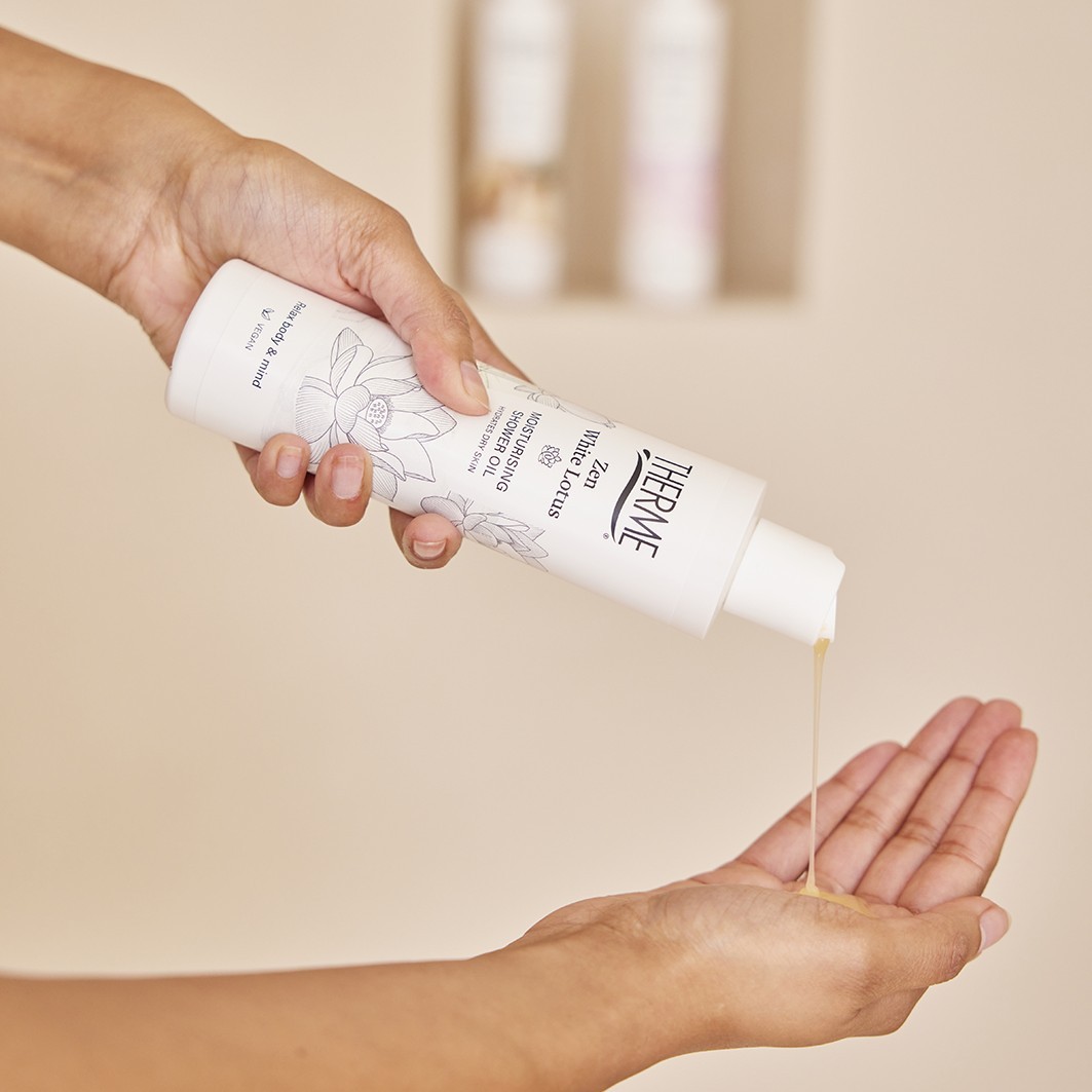 THERME dušo aliejus „Zen White Lotus“ drėkinamasis dušo aliejus – 250 ml