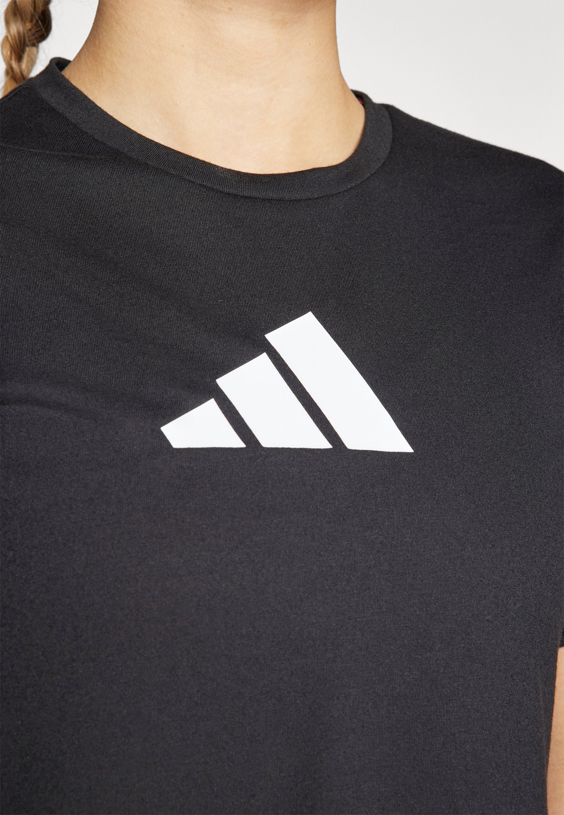 adidas Performance TRAIN ESSENTIALS GRAND LOGO - T-shirt imprimé - noir