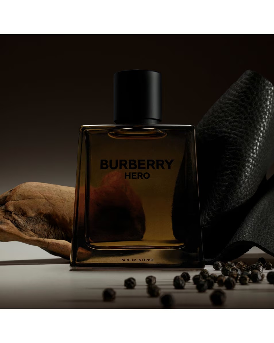 BURBERRY Hero Intense parfem