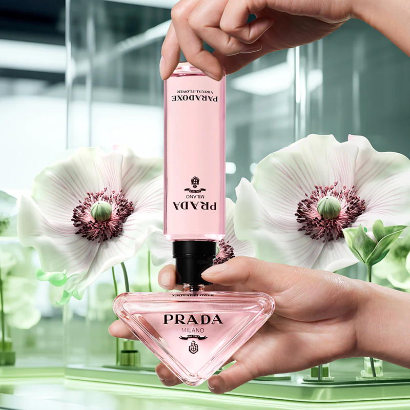 Frasco recarregável de Eau de Parfum Prada Paradoxe Virtual Flower para mulheres