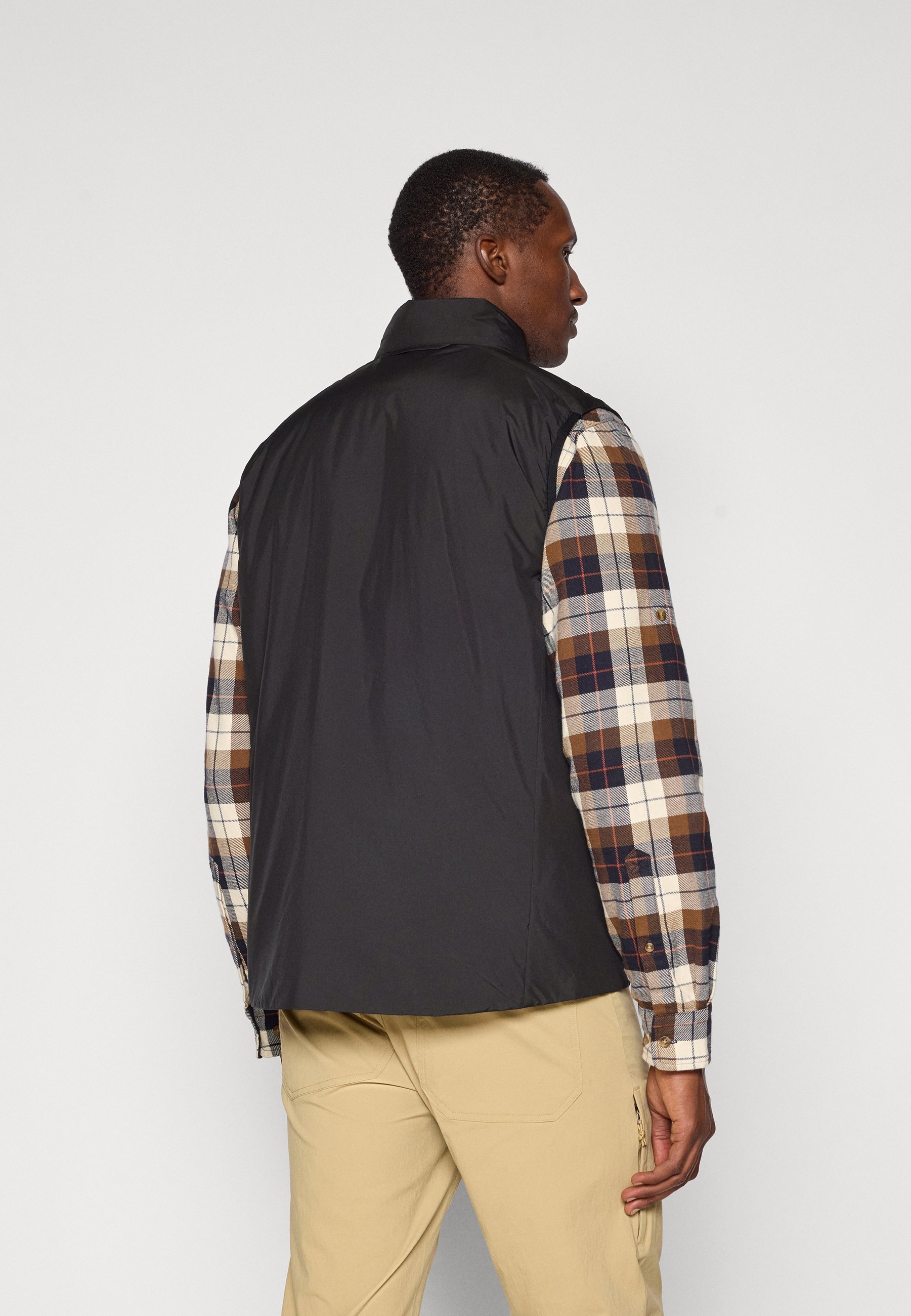 Fjällräven BERGTAGEN 60 INSULATION VEST M - Gilet - zwart