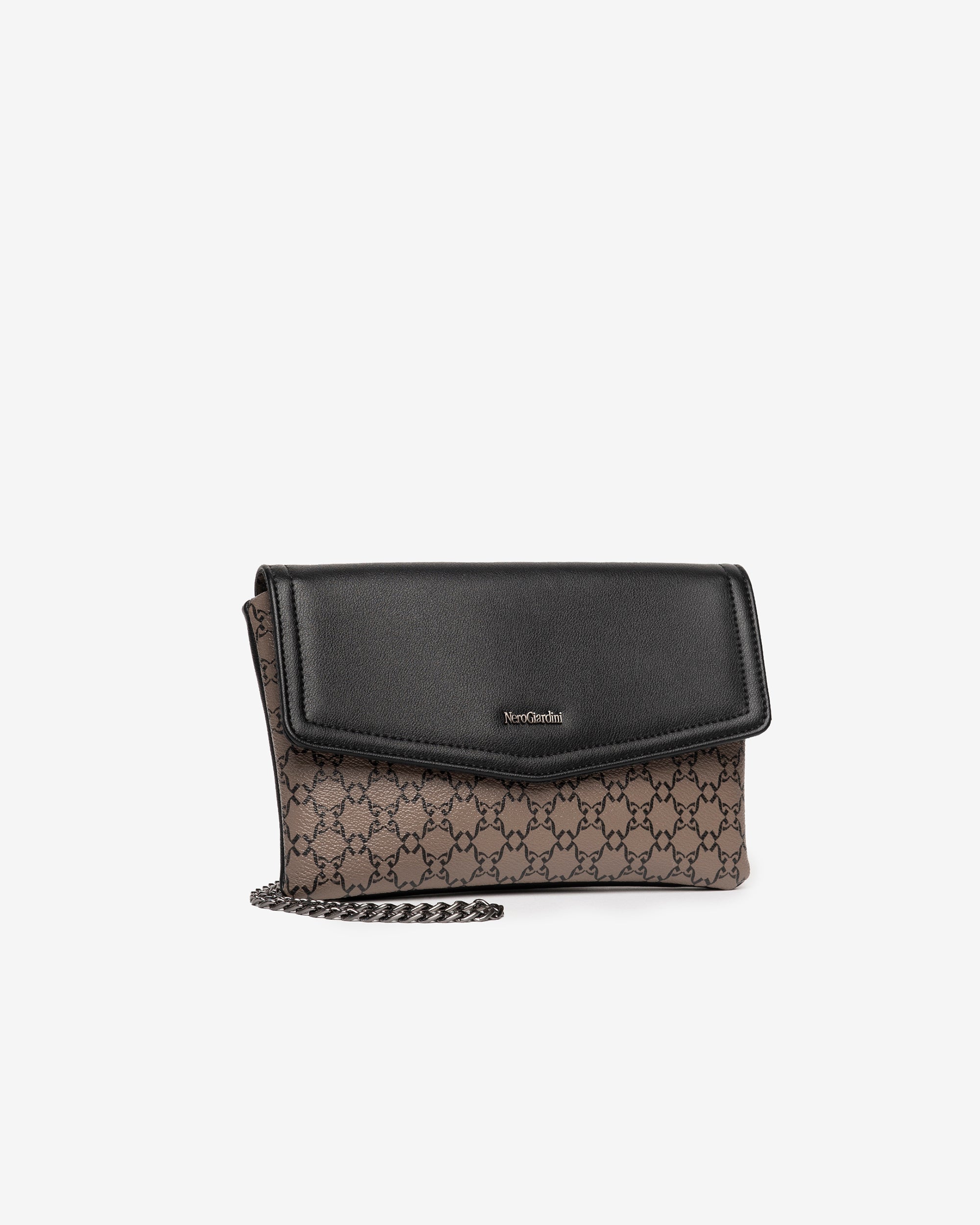  Naisten clutch-laukku teknisestä materiaalista