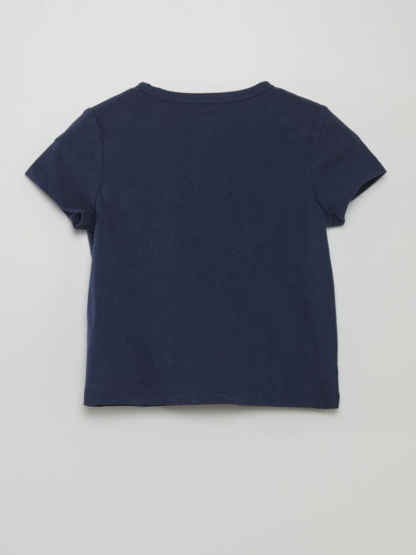 Effen T-shirt met knoopsluiting in de nek - ZWART