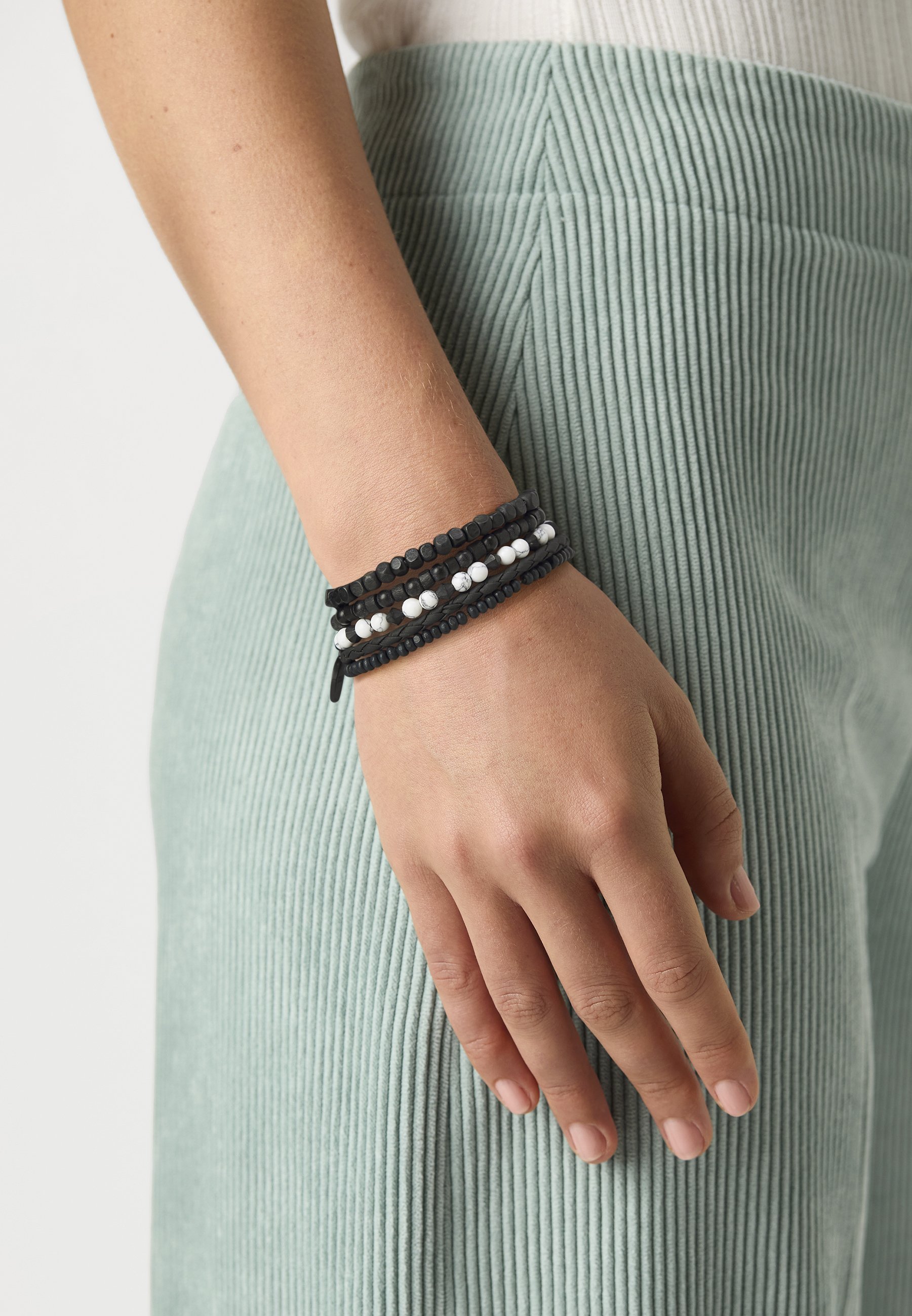 Bracelet Icon Brand ELEMENTAL, lot unisexe de 5 - Bracelet - noir