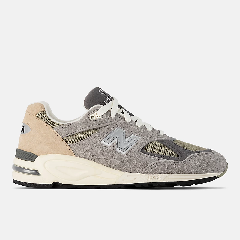 Man MADE in USA 990v2 - Marblehead av kadzidłem
