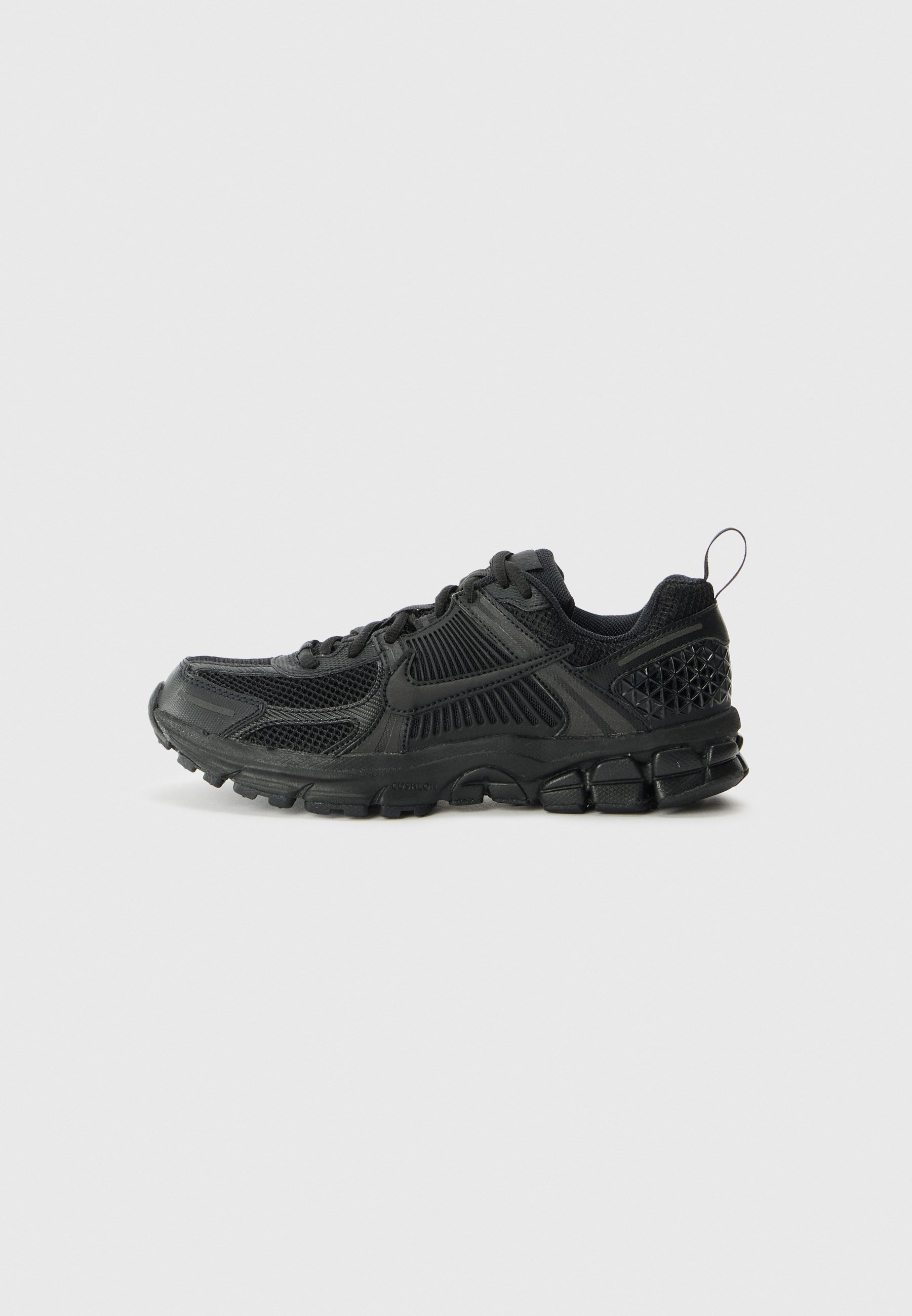 Nike Sportswear VOMERO 5 UNISEX - Scarpe da ginnastica - nere