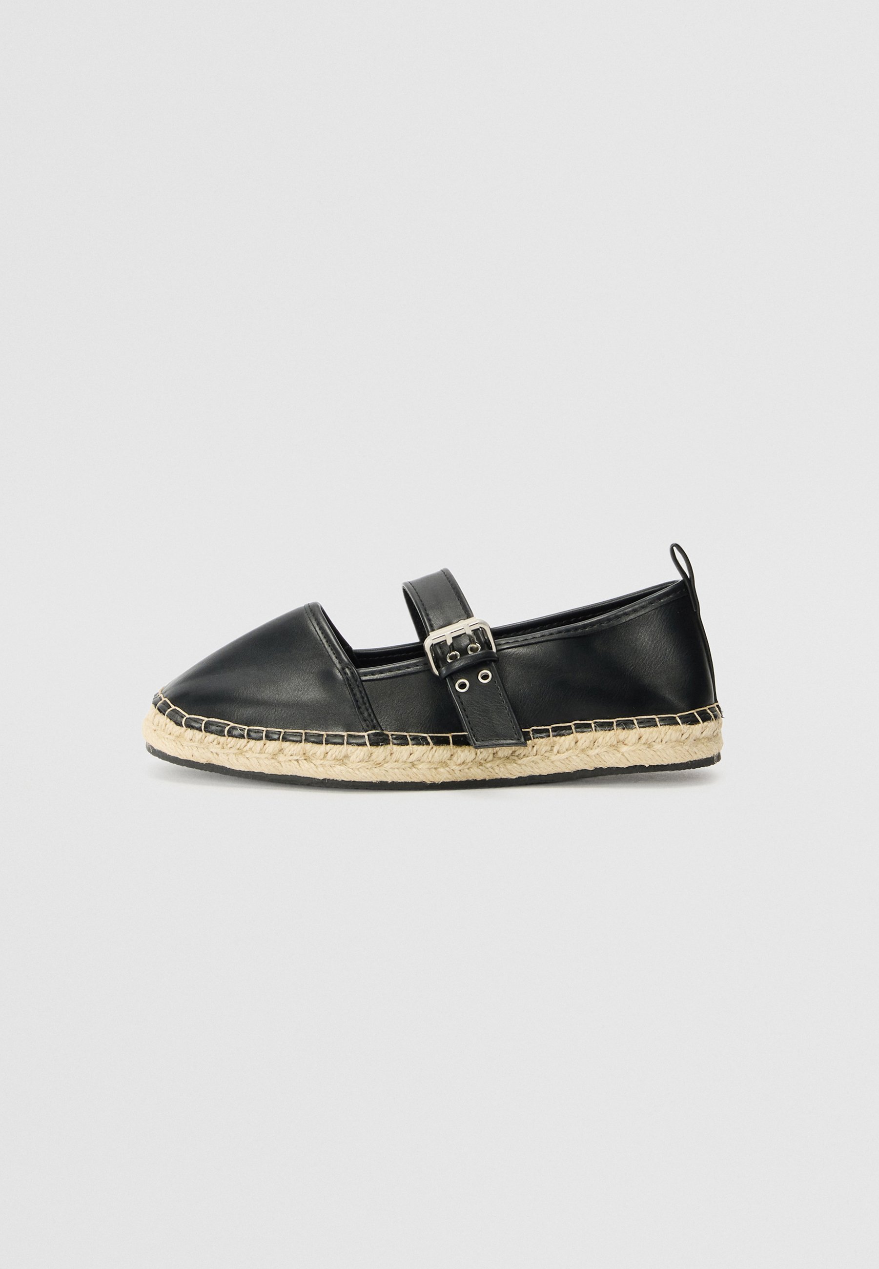 Espadrilky párne a nepárne - čierne