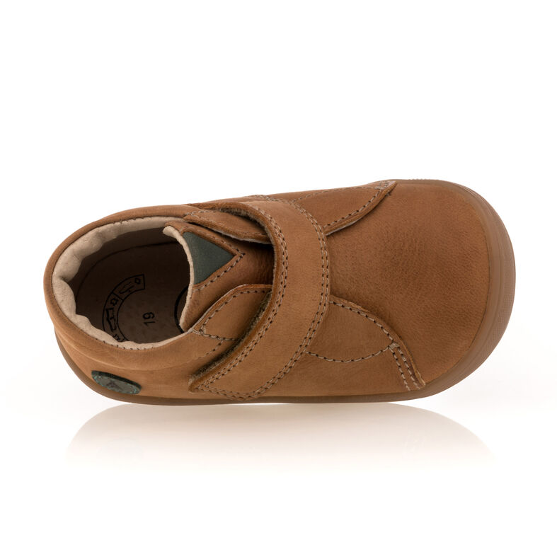 Braune Basketbälle / Turnschuhe für Jungen