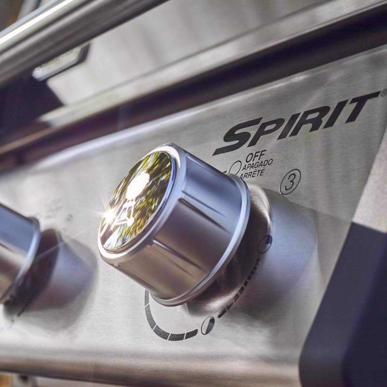 Parrilla Weber Spirit S-315 de 3 quemadores de propano líquido, acero inoxidable.