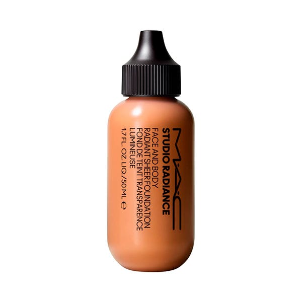 Rozjasňující make-up Studio Radiance Face And Body