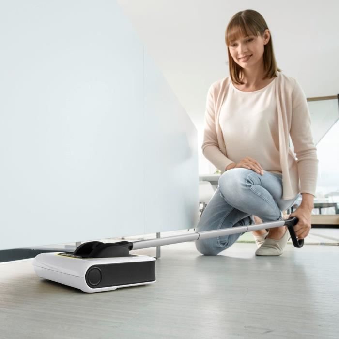 KARCHER KB 5 - Escoba eléctrica inalámbrica - Autonomía de 30 min en suelos duros (20 min en alfombras) - Compacta y ligera (1,2 kg)