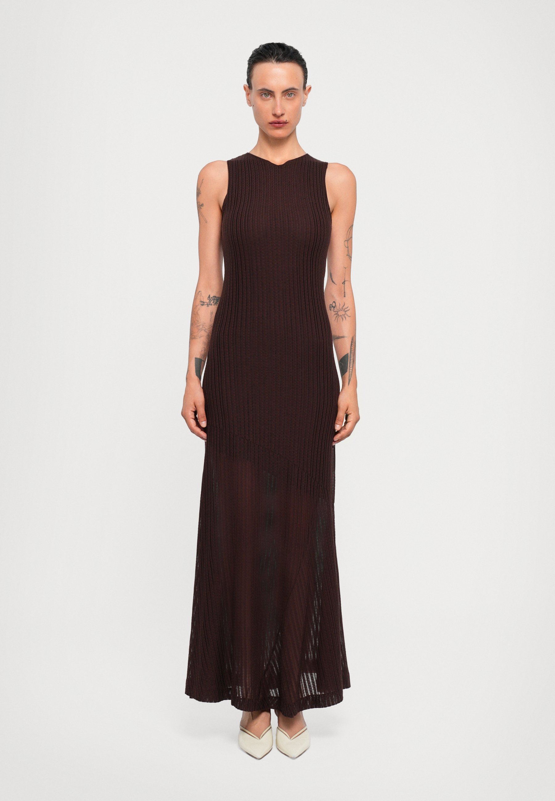 BITE Studios SPACIA Transparentes, strukturiertes Tanktop - Maxikleid - Haselnussbraun