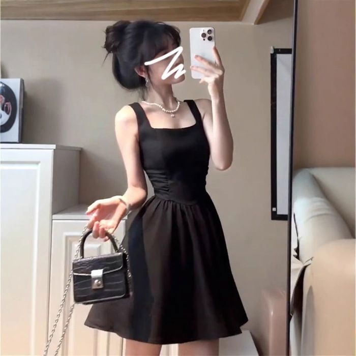 Elegante vestido corto negro de tirantes para mujer, estilo Hepburn, para tallas pequeñas.