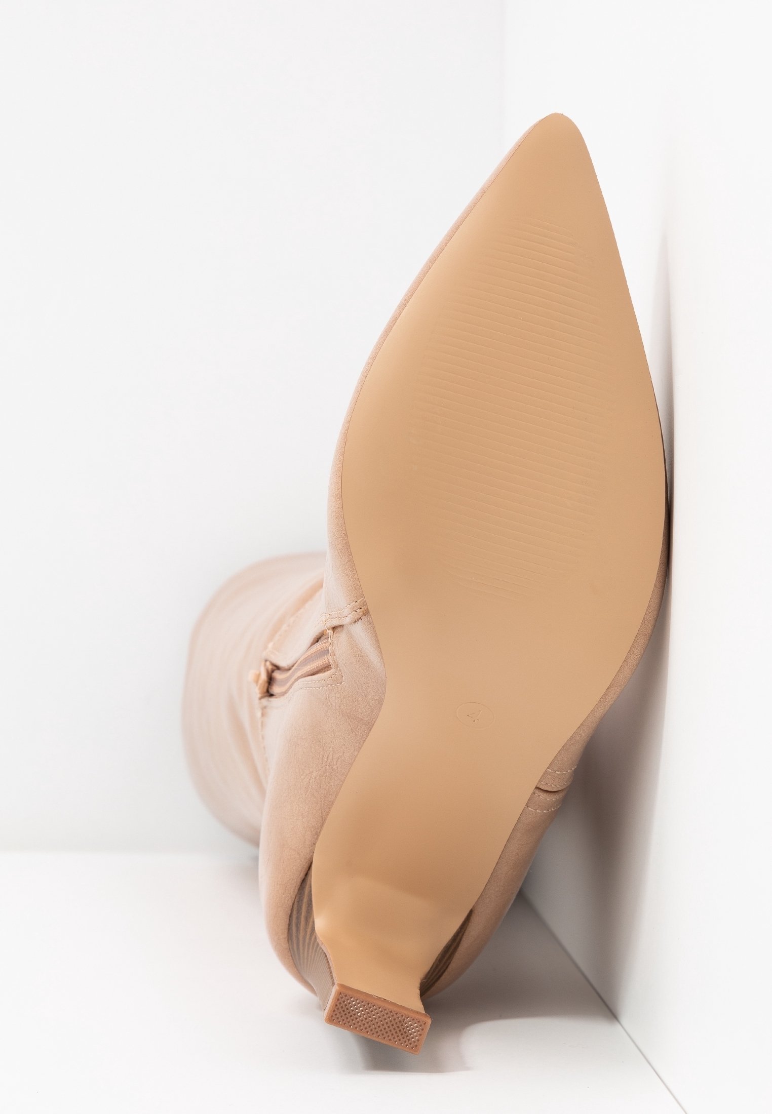 Wallis Buty na wysokim obcasie - nude