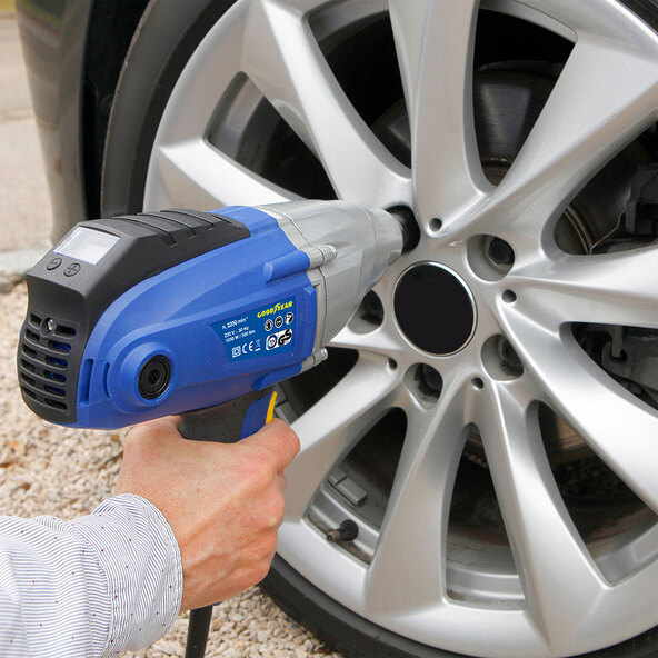 Digitális autóipari ütvecsavarozó, 500 Nm