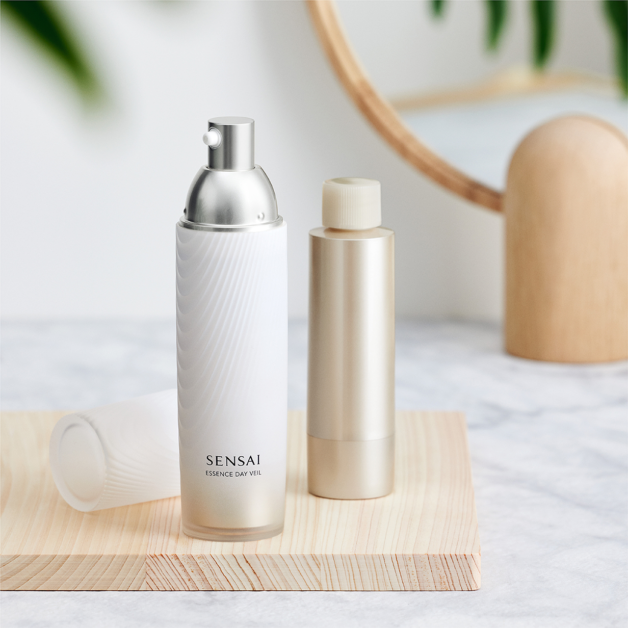 „Essence Day Veil“ papildymas Prabangi priemonė nuo raukšlių ir senėjimo