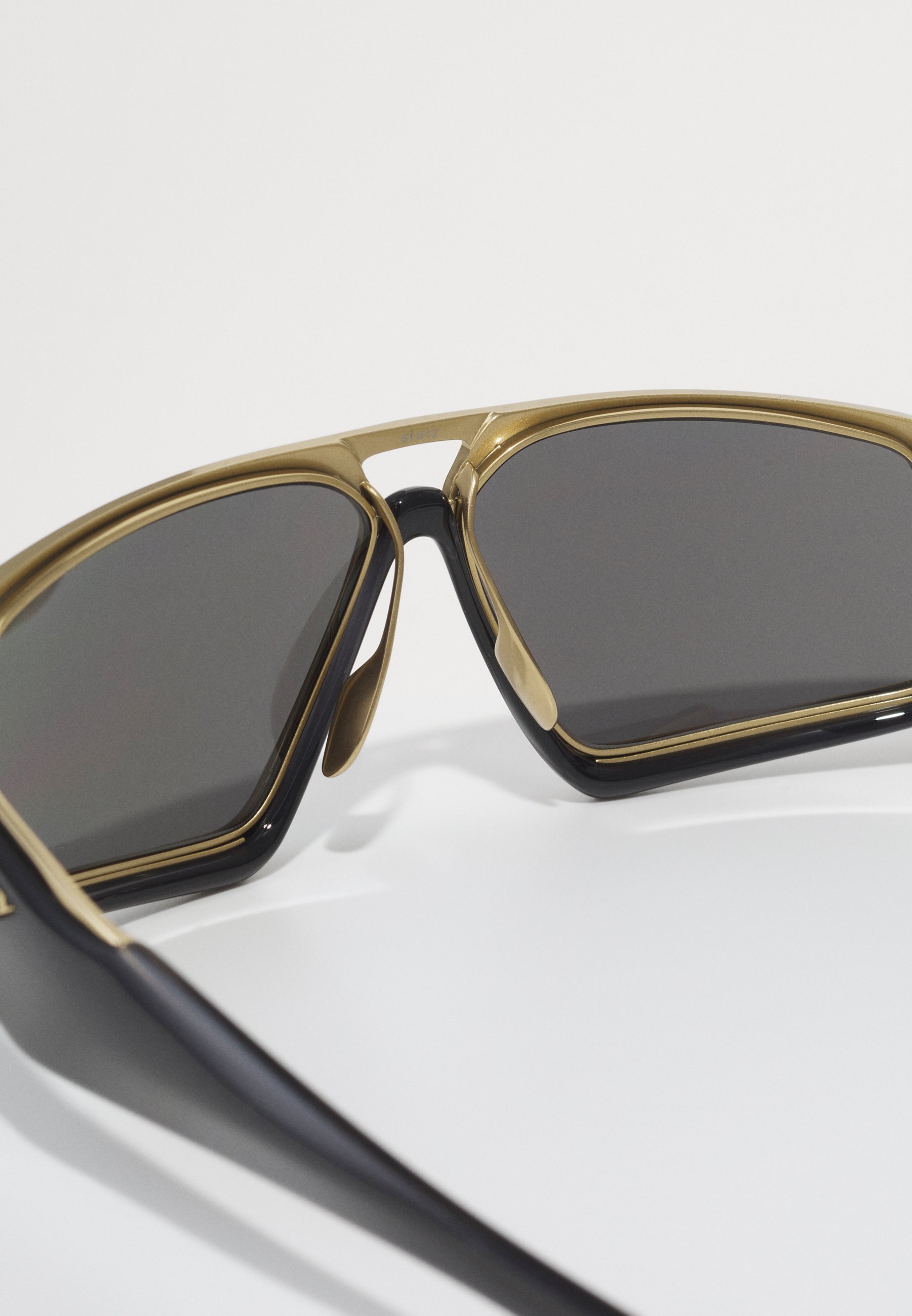 Oakley MASSILLON UNISEX - Napszemüveg - fekete tintával